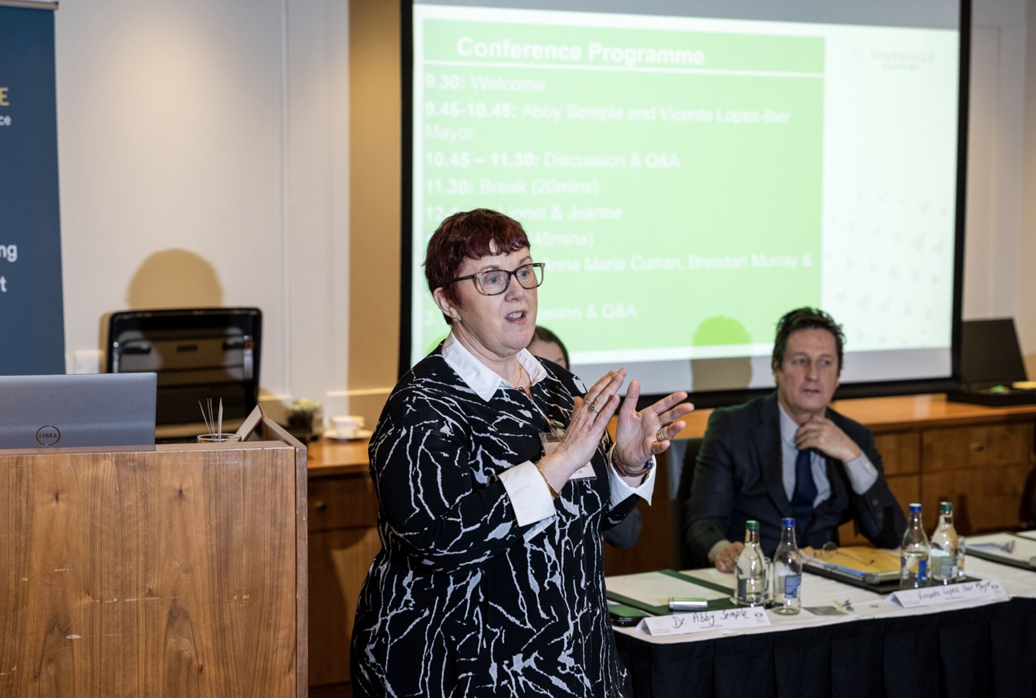 Jeanne Copeland Presenting