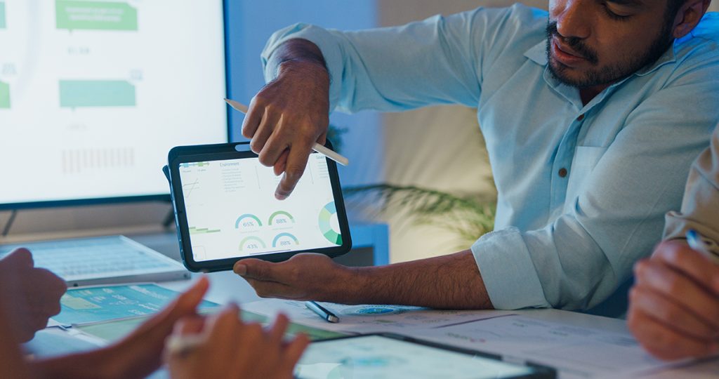 presenting figures on tablet